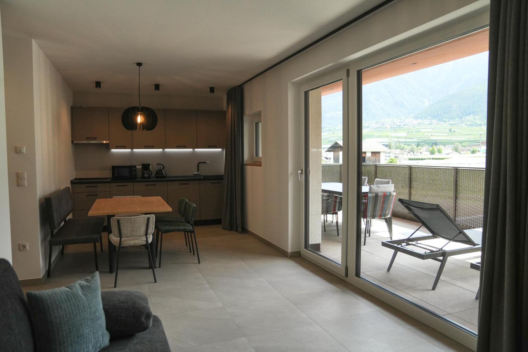 Residence Montani Ласес Екстериор снимка