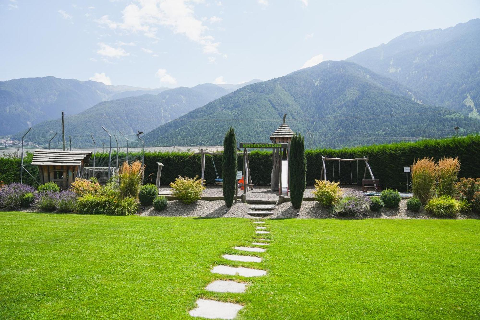 Residence Montani Ласес Екстериор снимка